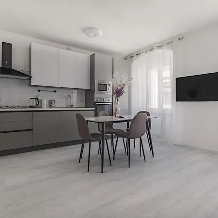 Apartment Borgo Teresiano Center Comfort *